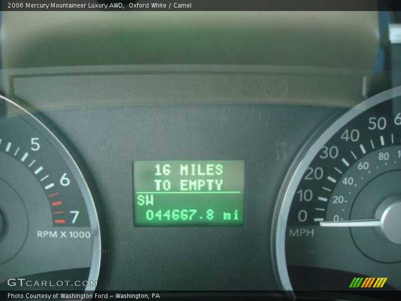 Oxford White / Camel 2006 Mercury Mountaineer Luxury AWD