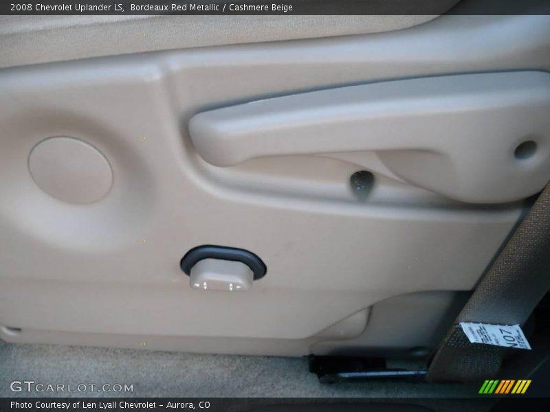 Bordeaux Red Metallic / Cashmere Beige 2008 Chevrolet Uplander LS