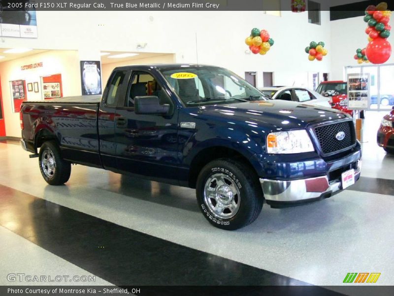 True Blue Metallic / Medium Flint Grey 2005 Ford F150 XLT Regular Cab