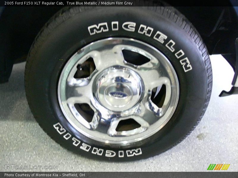 True Blue Metallic / Medium Flint Grey 2005 Ford F150 XLT Regular Cab