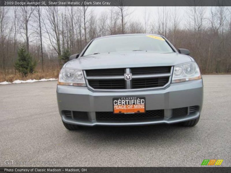 Silver Steel Metallic / Dark Slate Gray 2009 Dodge Avenger SE