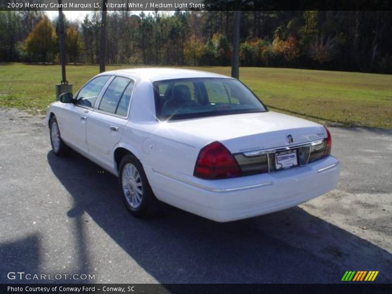 Vibrant White / Medium Light Stone 2009 Mercury Grand Marquis LS