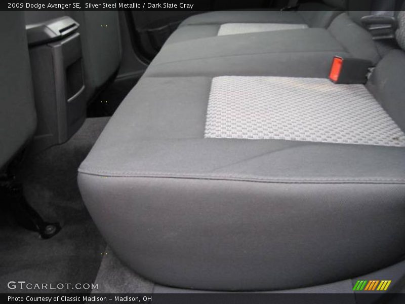 Silver Steel Metallic / Dark Slate Gray 2009 Dodge Avenger SE
