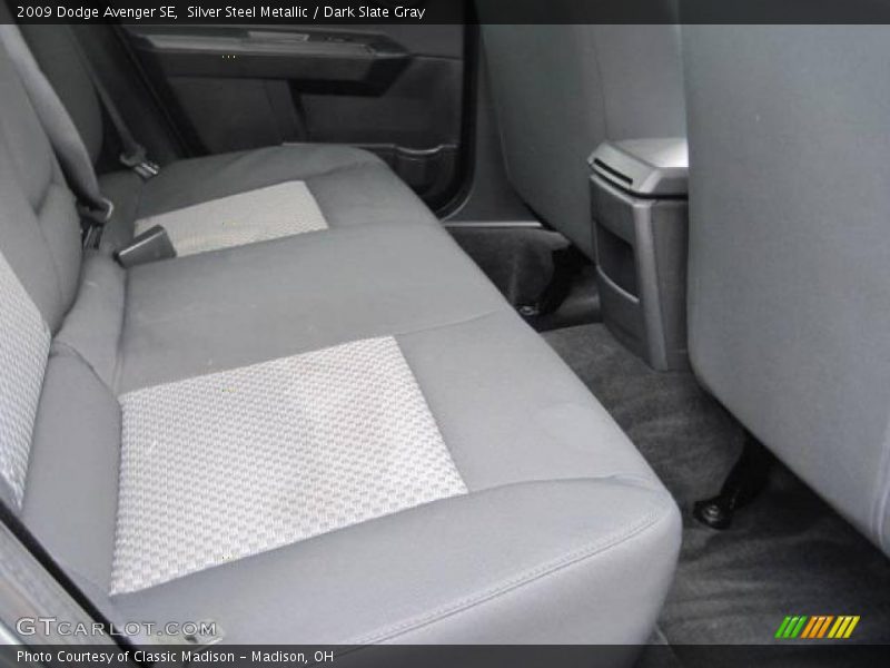 Silver Steel Metallic / Dark Slate Gray 2009 Dodge Avenger SE