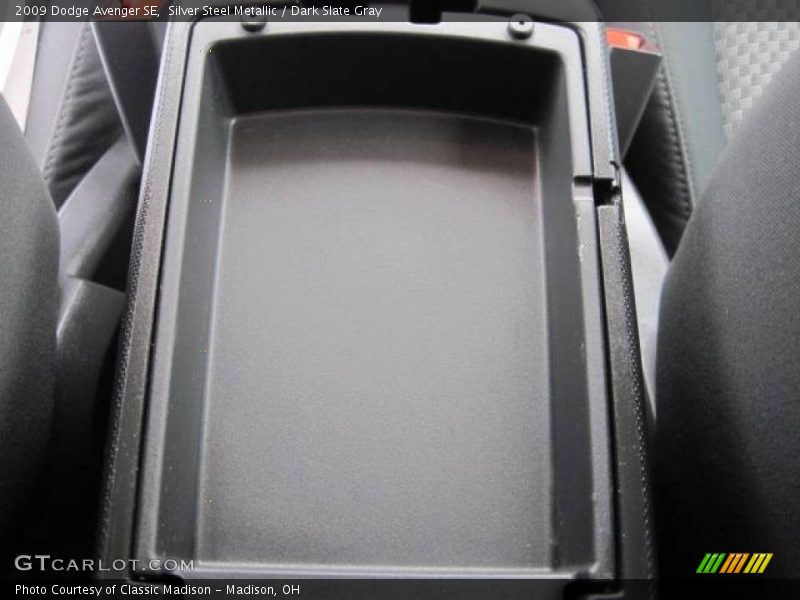 Silver Steel Metallic / Dark Slate Gray 2009 Dodge Avenger SE