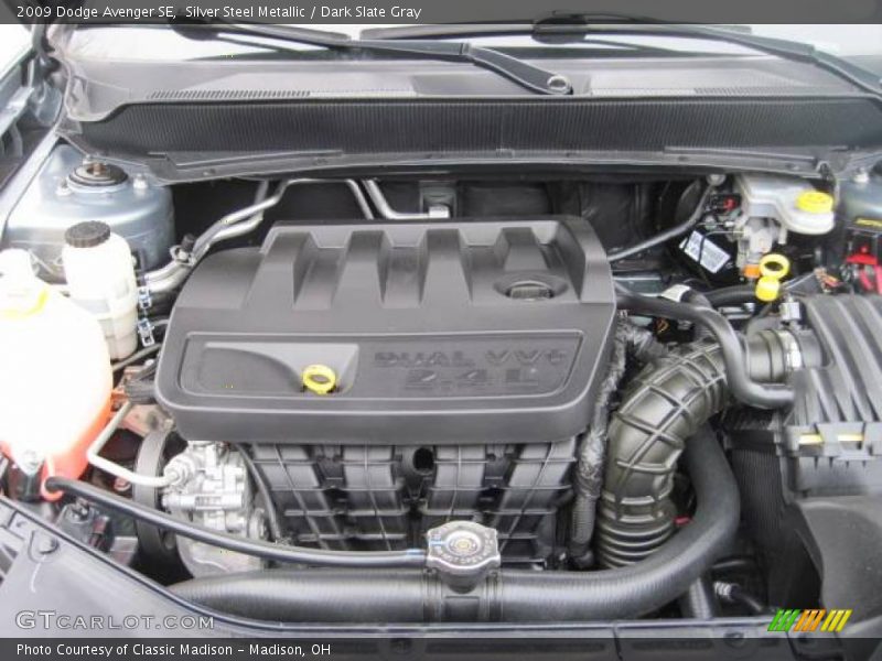 Silver Steel Metallic / Dark Slate Gray 2009 Dodge Avenger SE