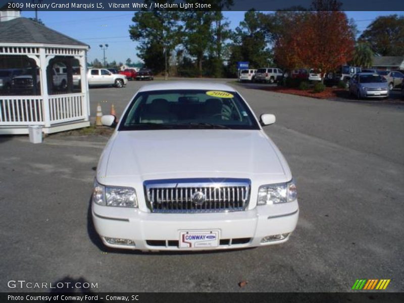 Vibrant White / Medium Light Stone 2009 Mercury Grand Marquis LS