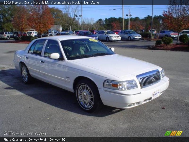 Vibrant White / Medium Light Stone 2009 Mercury Grand Marquis LS