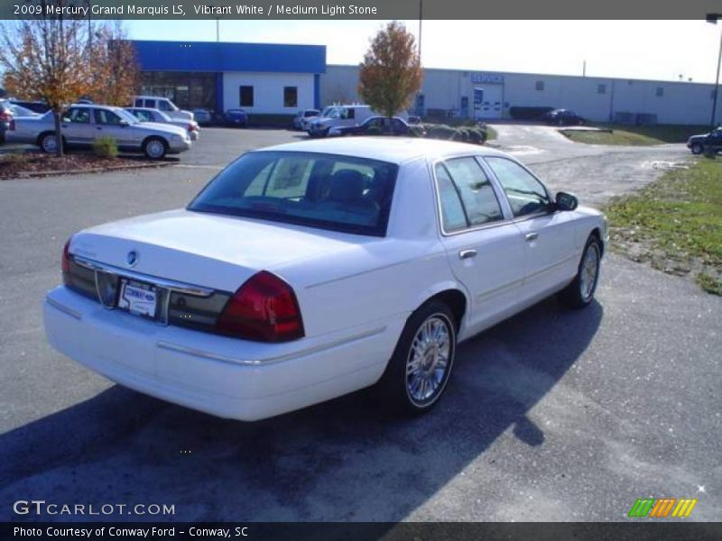 Vibrant White / Medium Light Stone 2009 Mercury Grand Marquis LS