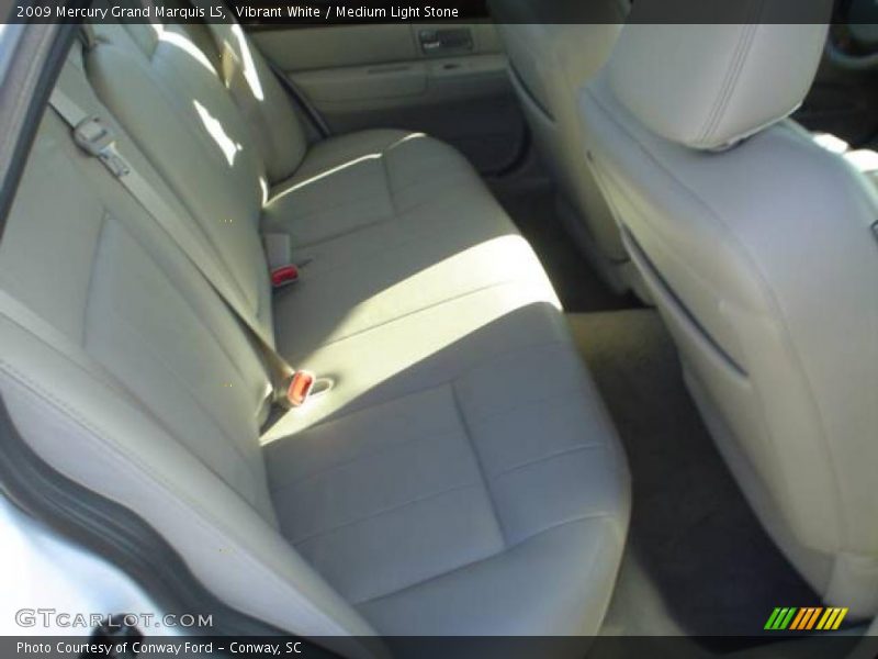Vibrant White / Medium Light Stone 2009 Mercury Grand Marquis LS