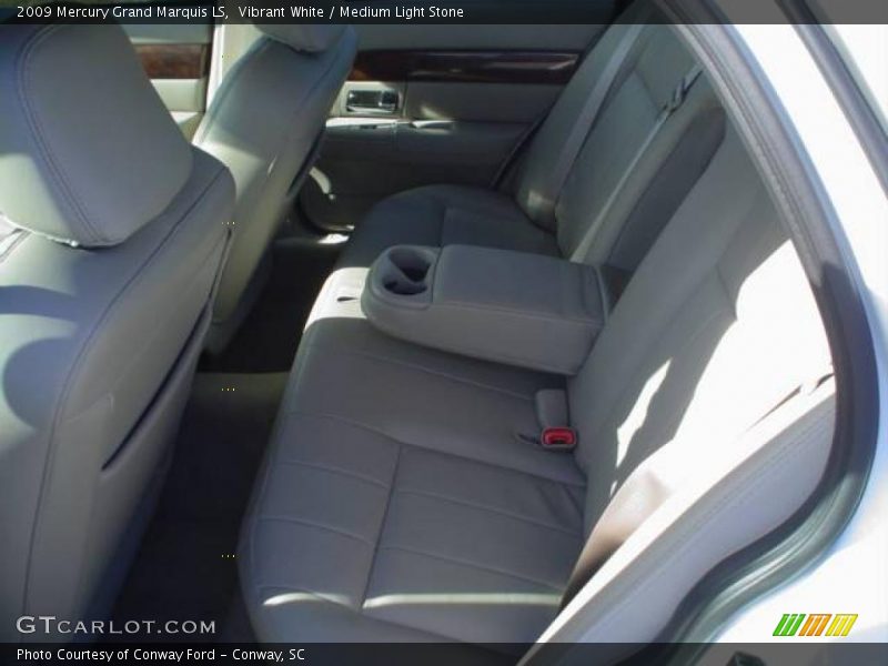Vibrant White / Medium Light Stone 2009 Mercury Grand Marquis LS