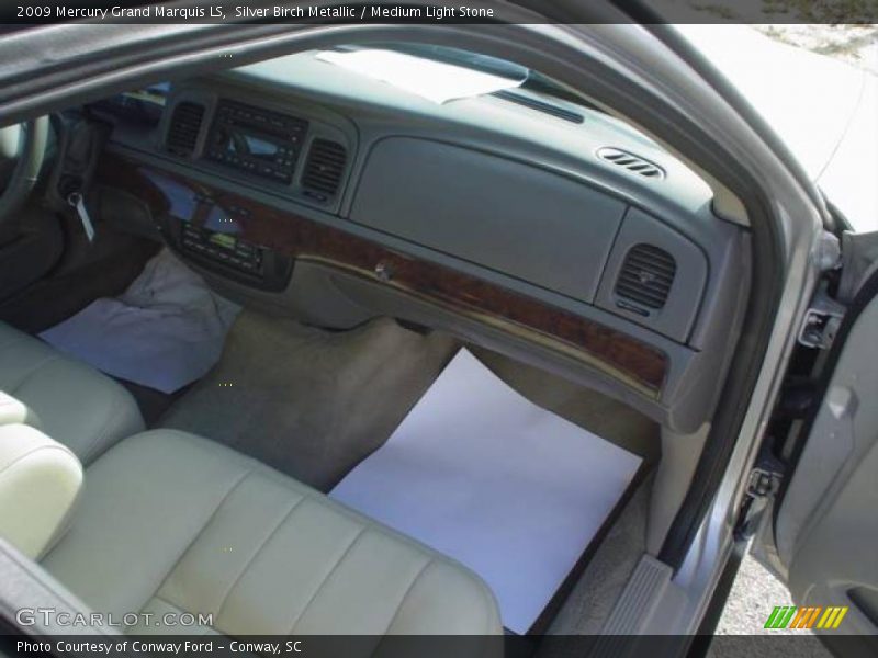 Silver Birch Metallic / Medium Light Stone 2009 Mercury Grand Marquis LS