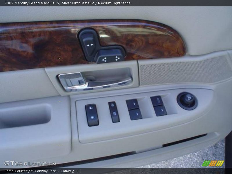 Silver Birch Metallic / Medium Light Stone 2009 Mercury Grand Marquis LS