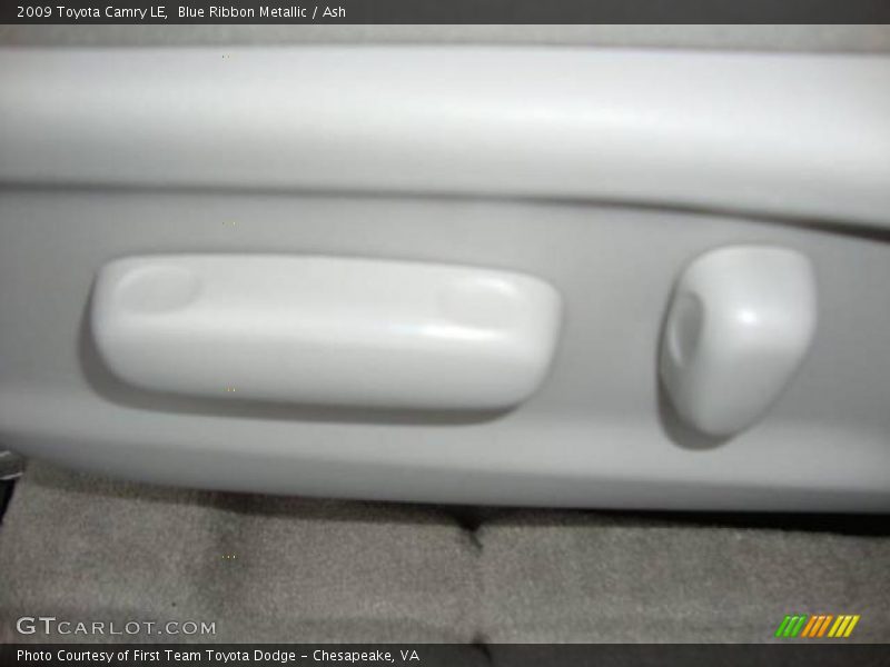 Blue Ribbon Metallic / Ash 2009 Toyota Camry LE