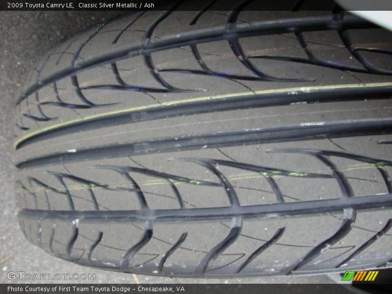 Classic Silver Metallic / Ash 2009 Toyota Camry LE