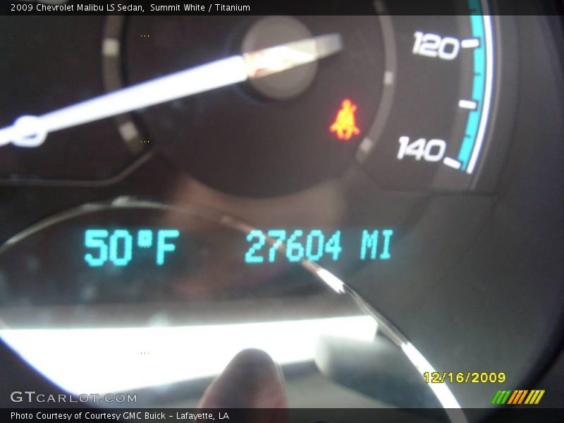 Summit White / Titanium 2009 Chevrolet Malibu LS Sedan