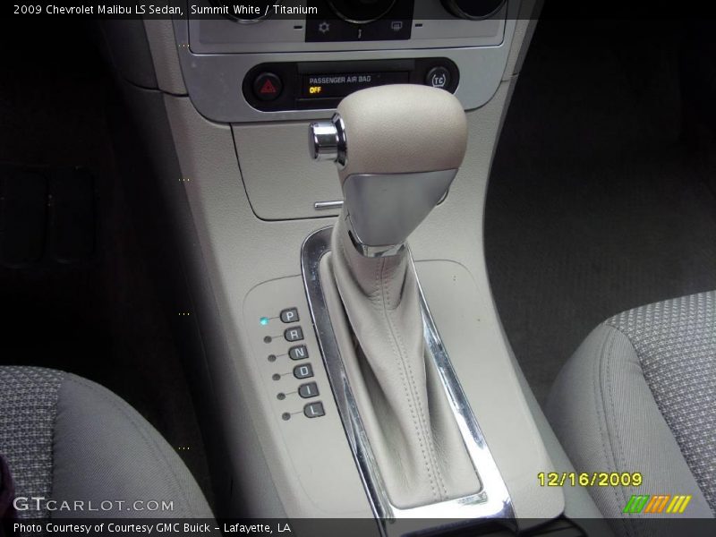 Summit White / Titanium 2009 Chevrolet Malibu LS Sedan