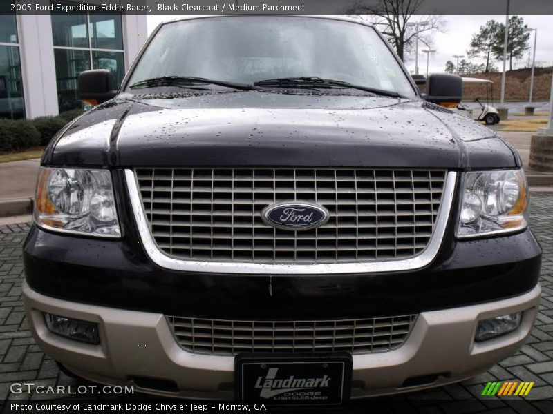Black Clearcoat / Medium Parchment 2005 Ford Expedition Eddie Bauer