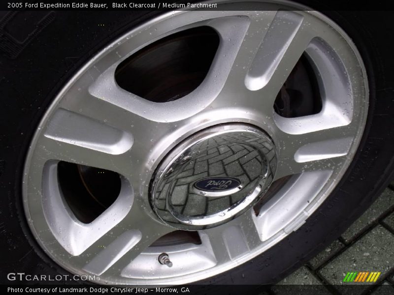 Black Clearcoat / Medium Parchment 2005 Ford Expedition Eddie Bauer