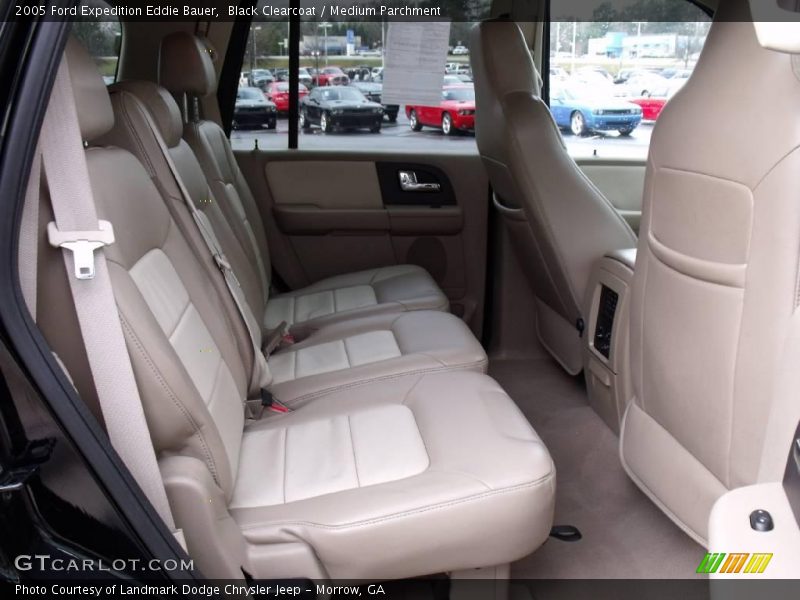 Black Clearcoat / Medium Parchment 2005 Ford Expedition Eddie Bauer