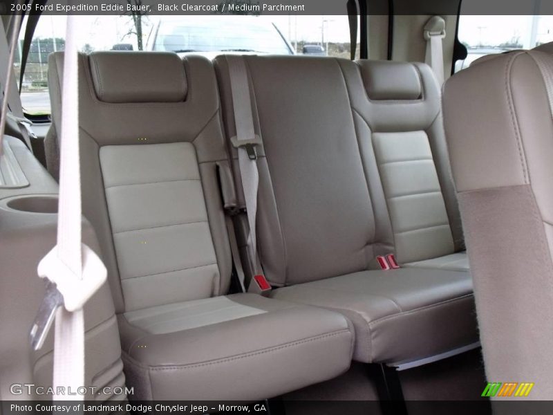 Black Clearcoat / Medium Parchment 2005 Ford Expedition Eddie Bauer