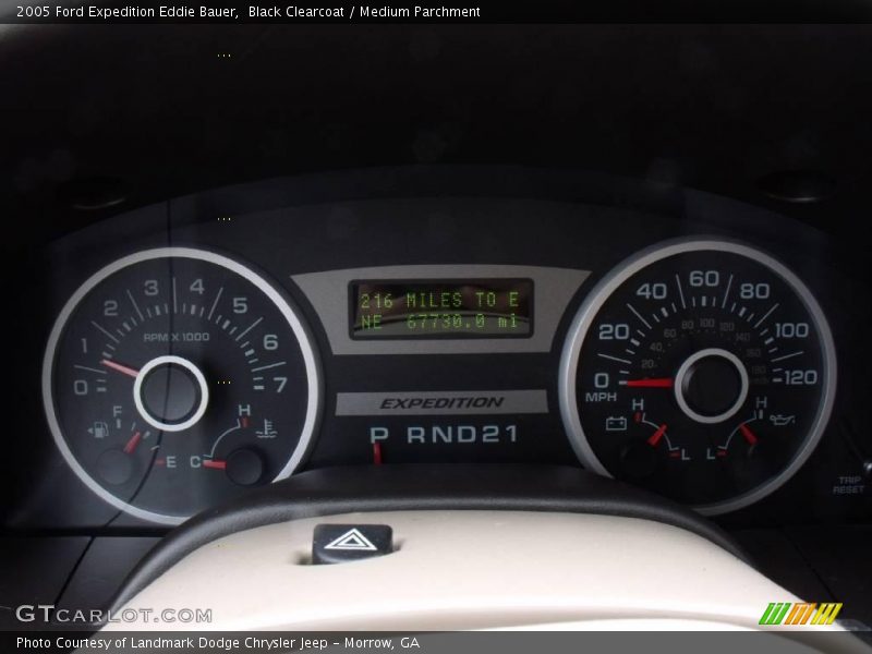 Black Clearcoat / Medium Parchment 2005 Ford Expedition Eddie Bauer