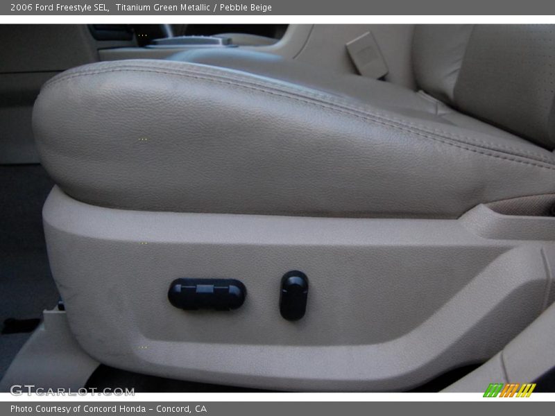 Titanium Green Metallic / Pebble Beige 2006 Ford Freestyle SEL