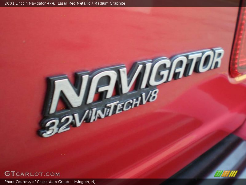 Laser Red Metallic / Medium Graphite 2001 Lincoln Navigator 4x4
