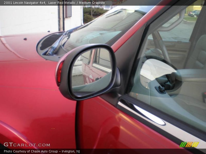 Laser Red Metallic / Medium Graphite 2001 Lincoln Navigator 4x4