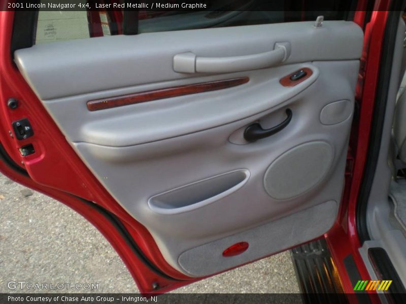 Laser Red Metallic / Medium Graphite 2001 Lincoln Navigator 4x4