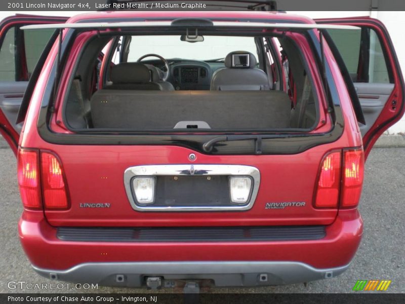 Laser Red Metallic / Medium Graphite 2001 Lincoln Navigator 4x4