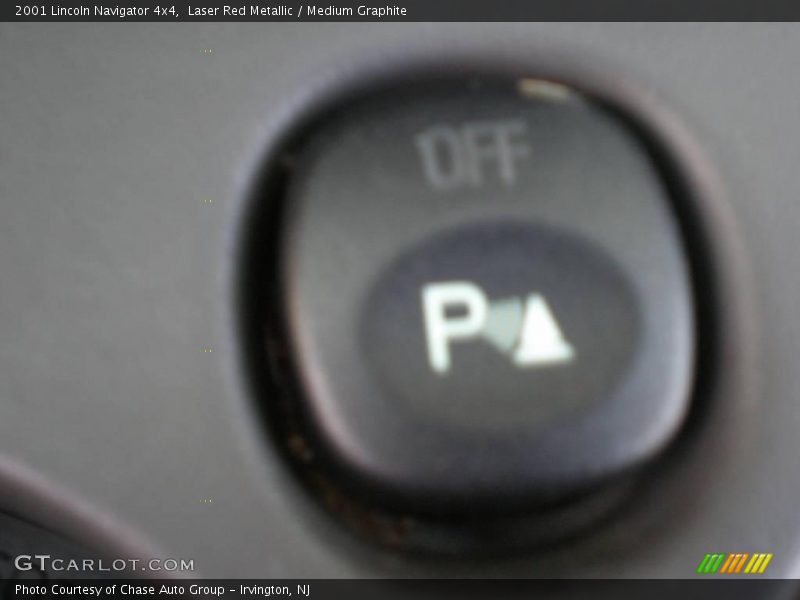 Laser Red Metallic / Medium Graphite 2001 Lincoln Navigator 4x4