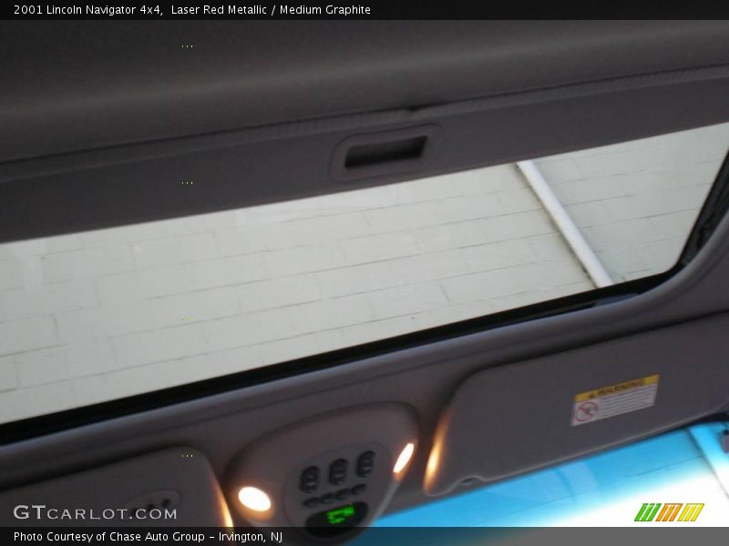 Laser Red Metallic / Medium Graphite 2001 Lincoln Navigator 4x4