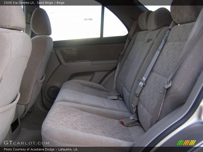 Sand Beige / Beige 2006 Kia Sorento LX