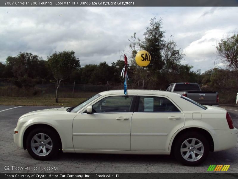 Cool Vanilla / Dark Slate Gray/Light Graystone 2007 Chrysler 300 Touring