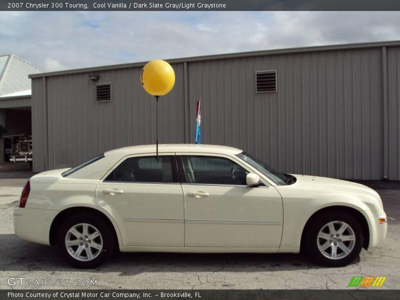 Cool Vanilla / Dark Slate Gray/Light Graystone 2007 Chrysler 300 Touring