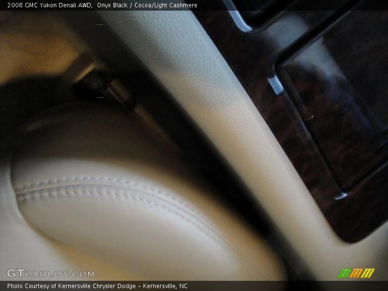 Onyx Black / Cocoa/Light Cashmere 2008 GMC Yukon Denali AWD