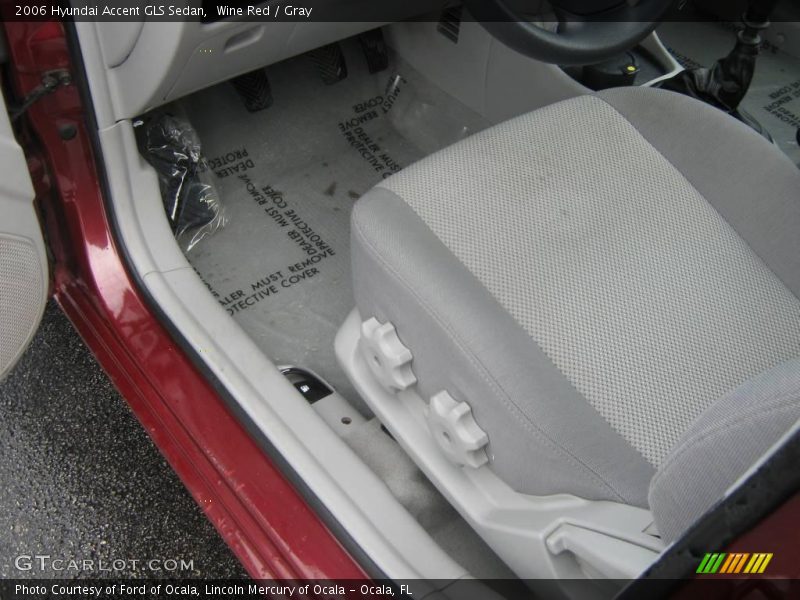 Wine Red / Gray 2006 Hyundai Accent GLS Sedan