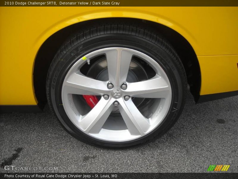 Detonator Yellow / Dark Slate Gray 2010 Dodge Challenger SRT8