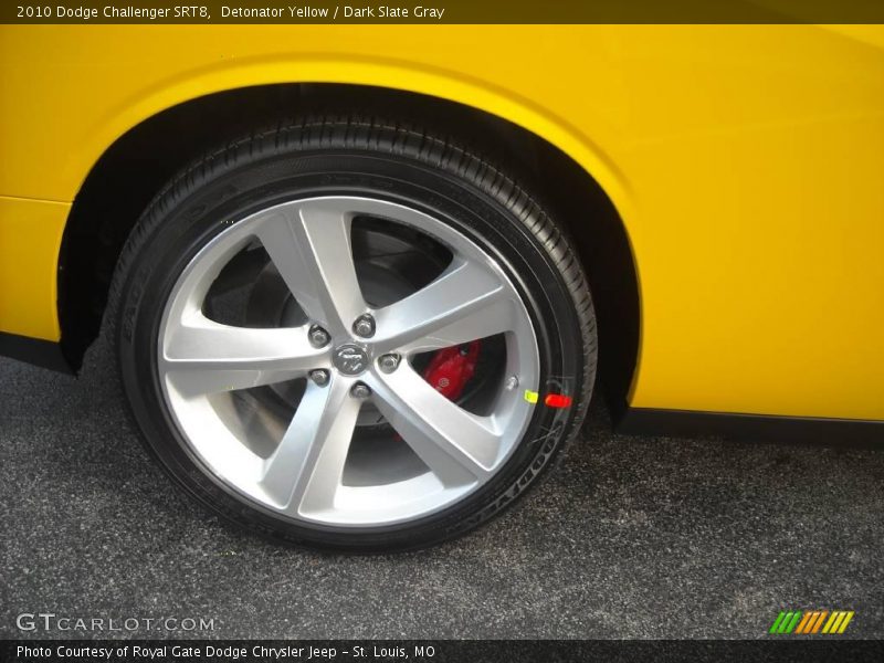 Detonator Yellow / Dark Slate Gray 2010 Dodge Challenger SRT8