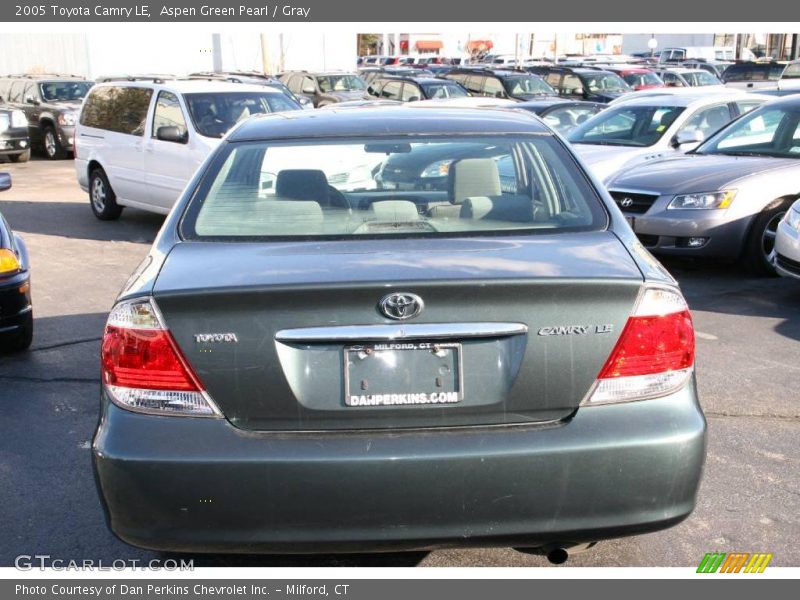 Aspen Green Pearl / Gray 2005 Toyota Camry LE