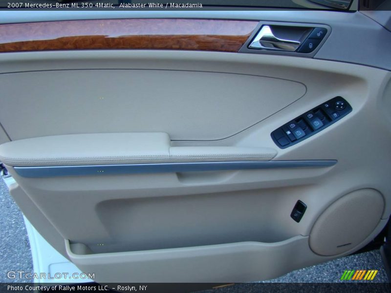 Alabaster White / Macadamia 2007 Mercedes-Benz ML 350 4Matic