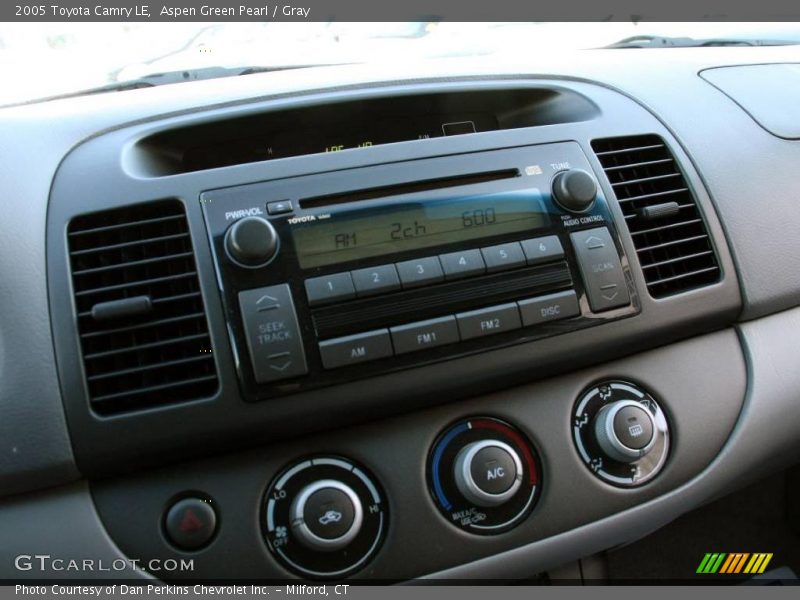 Aspen Green Pearl / Gray 2005 Toyota Camry LE