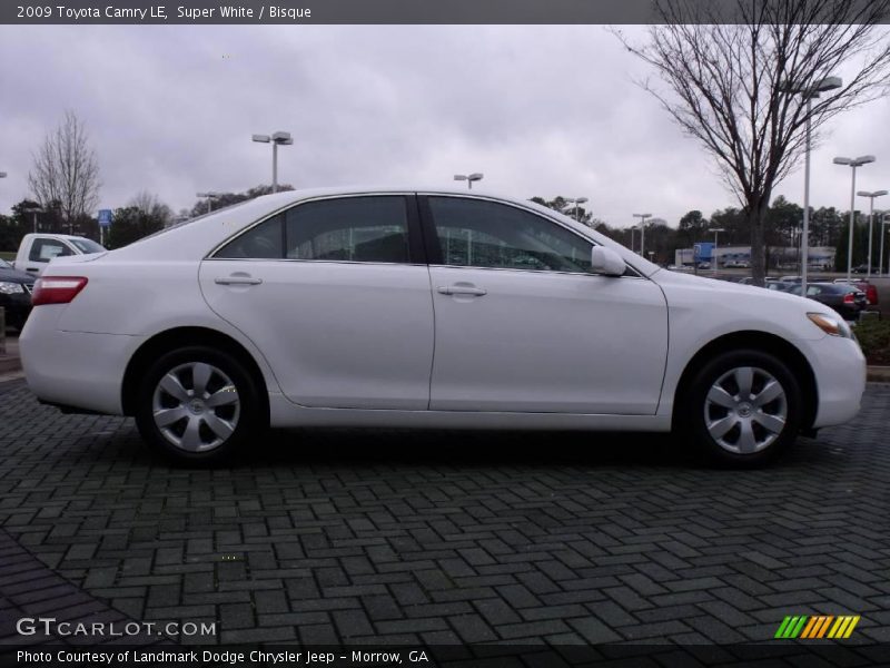 Super White / Bisque 2009 Toyota Camry LE