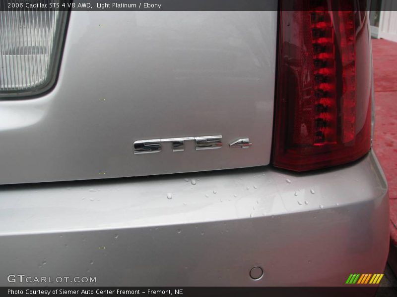 Light Platinum / Ebony 2006 Cadillac STS 4 V8 AWD