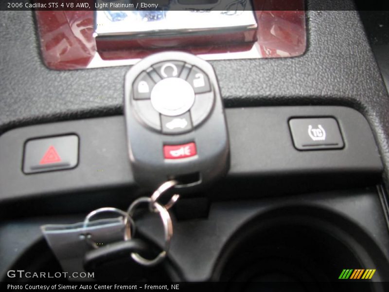 Light Platinum / Ebony 2006 Cadillac STS 4 V8 AWD
