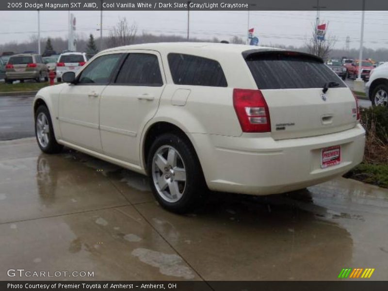 Cool Vanilla White / Dark Slate Gray/Light Graystone 2005 Dodge Magnum SXT AWD