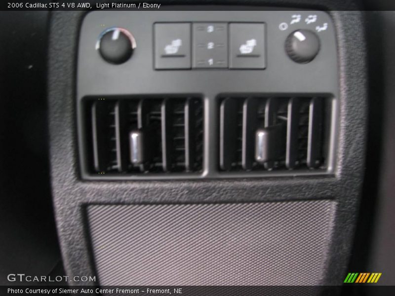 Light Platinum / Ebony 2006 Cadillac STS 4 V8 AWD
