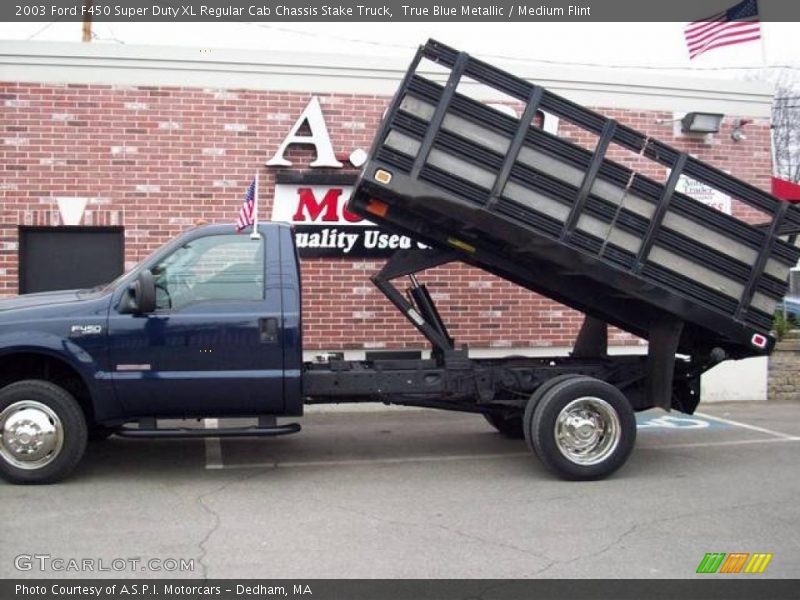 True Blue Metallic / Medium Flint 2003 Ford F450 Super Duty XL Regular Cab Chassis Stake Truck