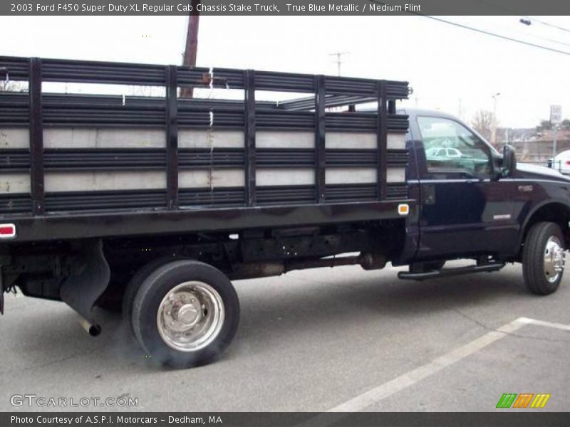 True Blue Metallic / Medium Flint 2003 Ford F450 Super Duty XL Regular Cab Chassis Stake Truck